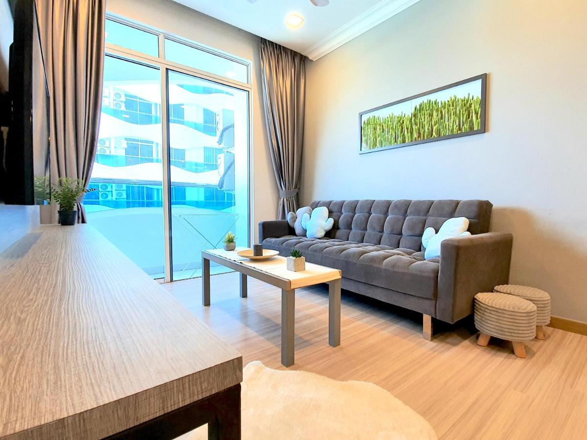 The Wave Suites Melaka Exterior foto